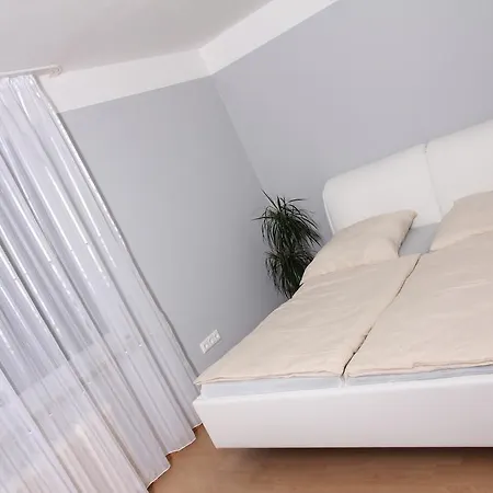 Apartment Caplex